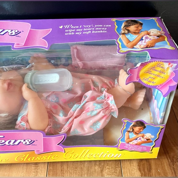 The Classic Collection - Tiny Tears Baby Doll - Picture 10 of 10